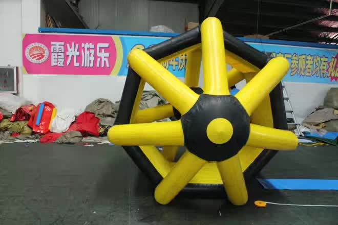 雨山充气水上滚筒球
